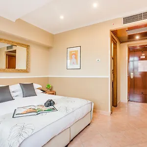 https://archimede.it-romehotels.com